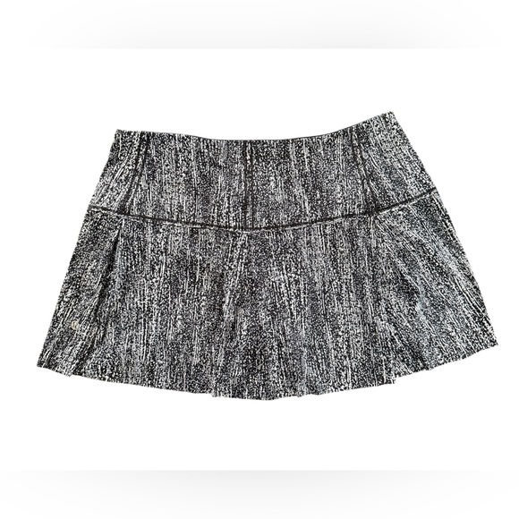 lululemon athletica Dresses & Skirts - LULULEMON Women’s Tennis Skirt Skort Pickle Ball Sports Size 10